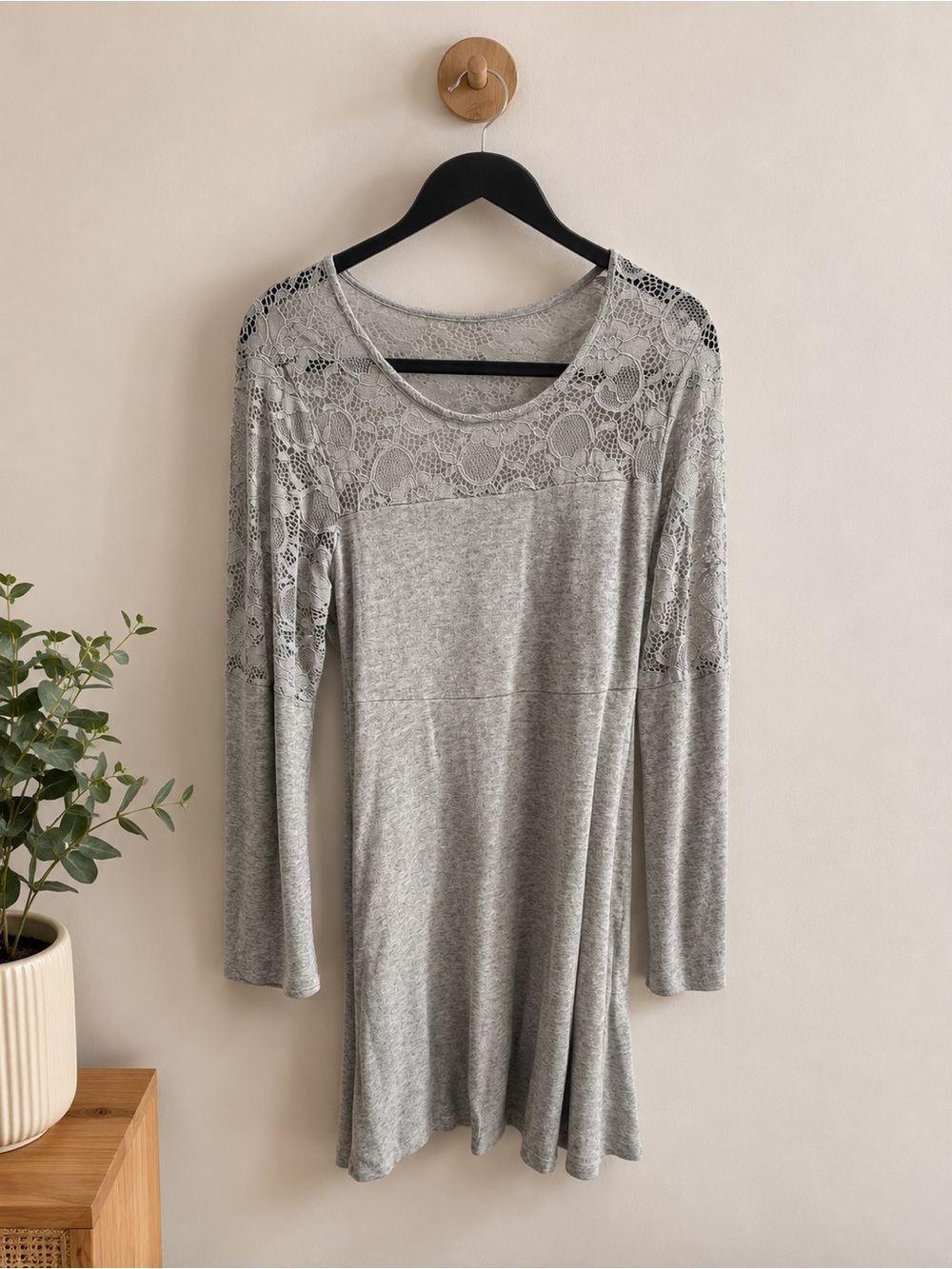 Gray Lace Yoke Long Sleeve Tunic